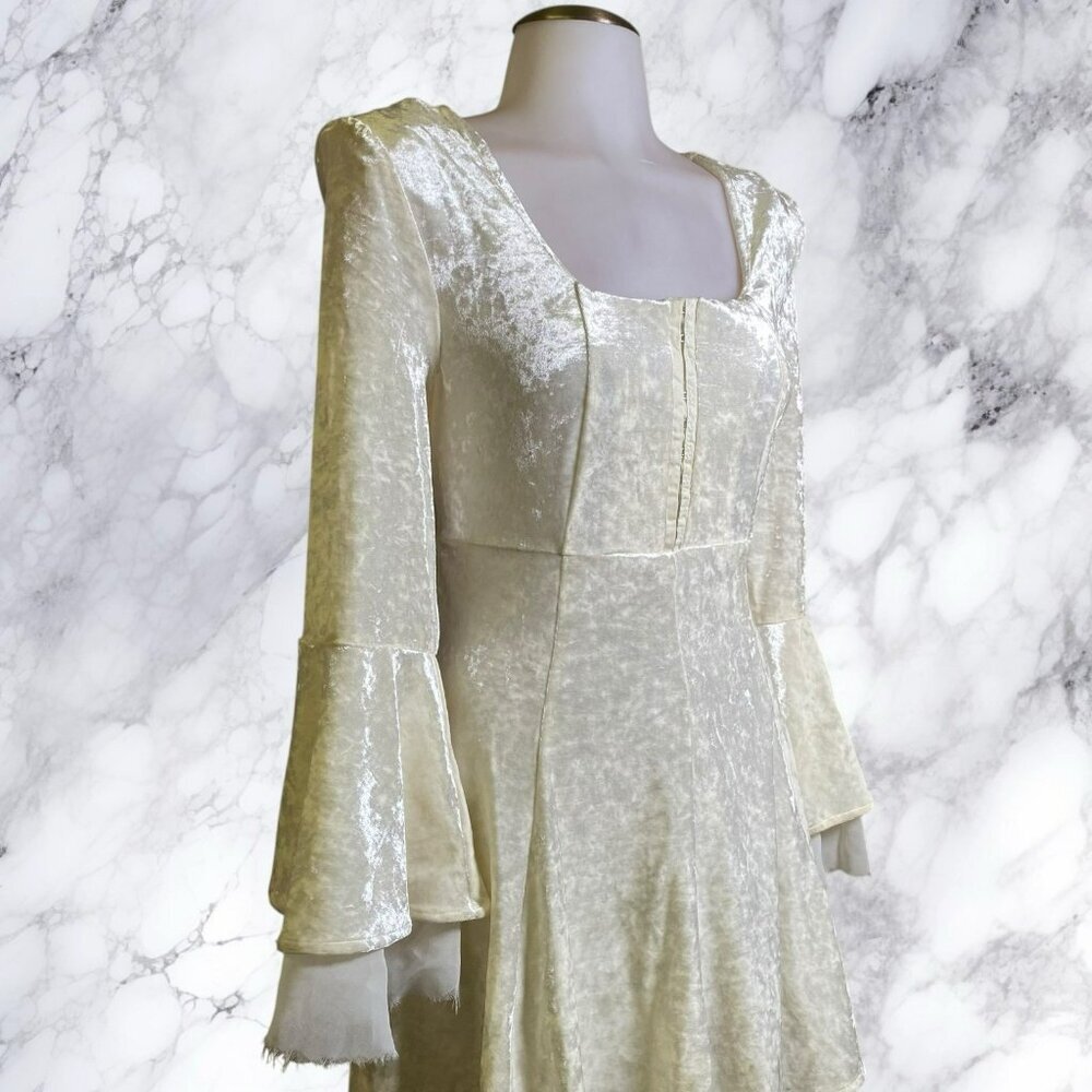 UNIF Poison Ivy Velvet Dress - Picture 6 of 12